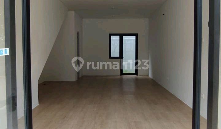 Di Sewakan Ruko The Hive Uptown 3Lantai di Uptwon Lippo Cikarang Di Sewakan Ruko The Hive Uptown 3Lantai di Uptwon Lippo Cikarang