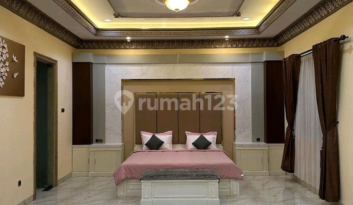 For Rent Luxury House in Lippo Cikarang 2