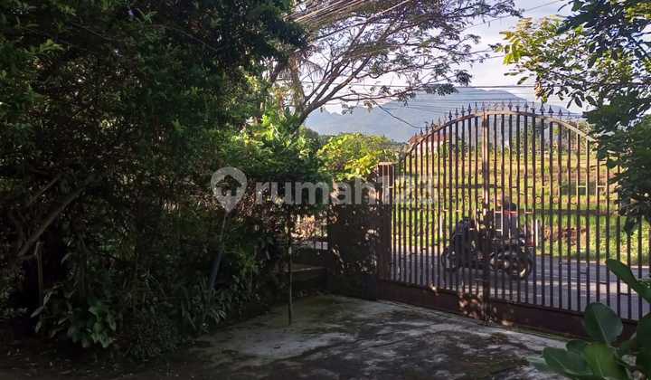 Simple House in the Polaman Area 2