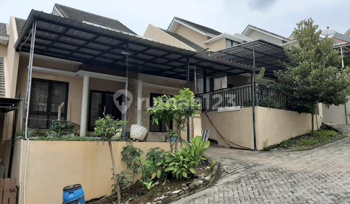 House for Sale in an Elite Housing Complex 2