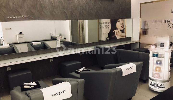 Disewakan Ruang Usaha Siap Pakai Di Daerah Simpang Lima 2