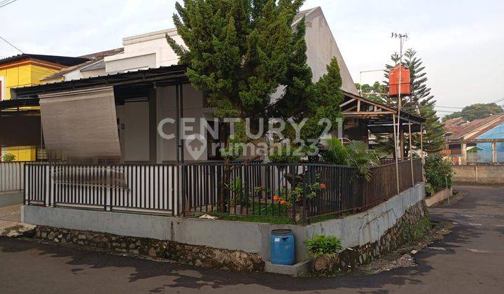 Rumah Hoek One Gate System Di Tapos S8350 1