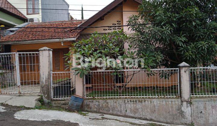 Dijual rumah luas asri Villa bukit mas Bojong Koneng Bandung 1