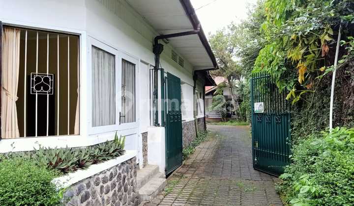 Di Jual Rumah Di Jl Re Martadinata (jl.riau ) Bandung  2