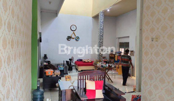 ruang tamu dijual rumah di perum bukit