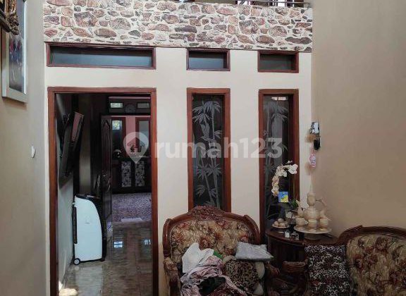 Rumah Cantik Strategis di Main Road Ciganitri Bojongsoang Bandung 2