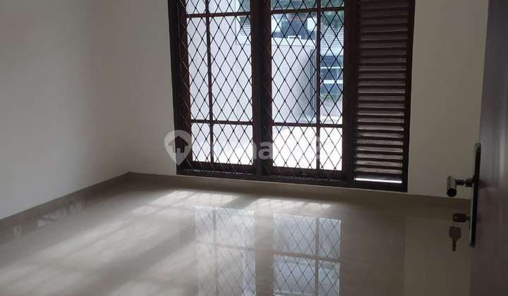 Dijual Rumah Baru Cantik Siap Huni di Sarijadi Kota Bandung 2