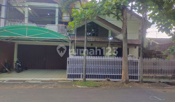 Rumah Bagus Asri di Komplek Sanggar Kencana Soekarno Hata Bandung