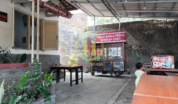 Affordable Strategic Colonial House On Main Road Pungkur Bandung City 2