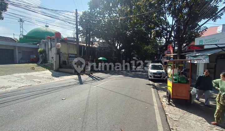 Rumah Untuk Bisnis Di Pinggir Jalan Tubagus Ismail Kota Bandung  2