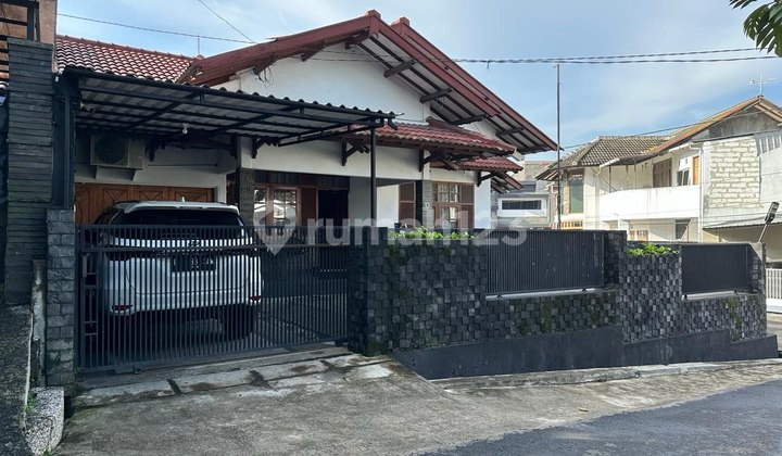 Rumah Cantik Siap Huni Bebas Banjir di Sayap Pasteur Bandung