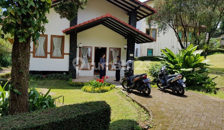 Villa Murah Furnish di Kawasan Wisata Lembang Bandung
