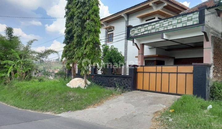 Dijual Rumah Strategis Dipinggir Jalan Utama Pemandangan Sejuk 2