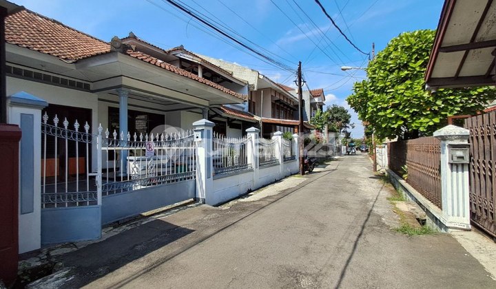 Rumah Terawat Siap Huni Di Batununggal Buah Batu Bandung