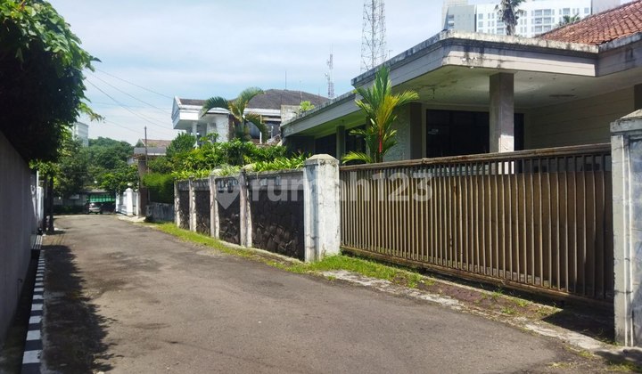 Dijual Rumah Mewah Klasik Diperumahan Elit Cipaganti Bandung 1