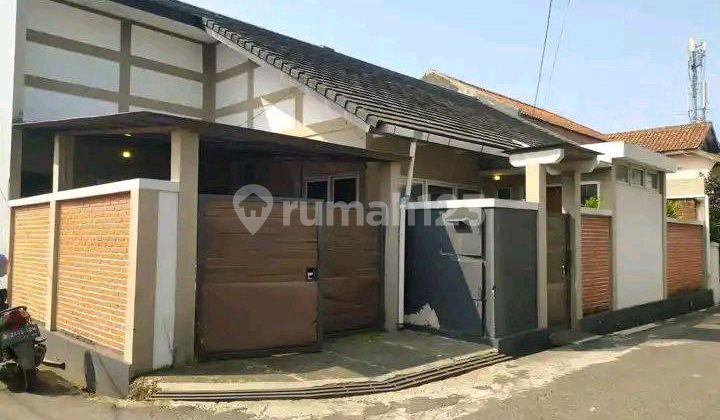 For Sale: Ready-to-Occupy Strategic House in Margahayu Raya Complex, Metro.