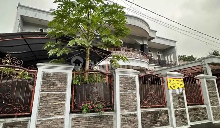 Dijual Rumah Mewah 2 Lantai Dekat Alun Alun Cimahi 2