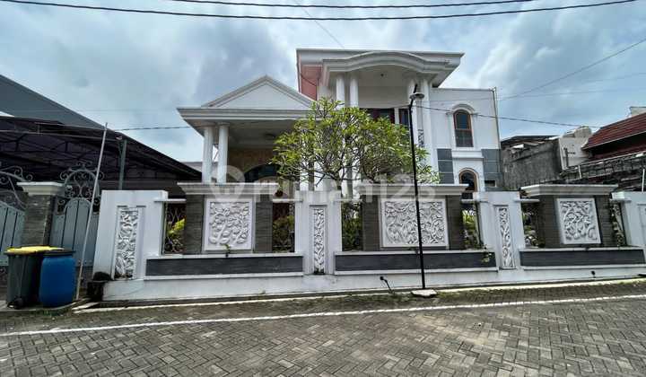 Rumah Mewah & Kolam Renang di Bulusan Tembalang Semarang 2
