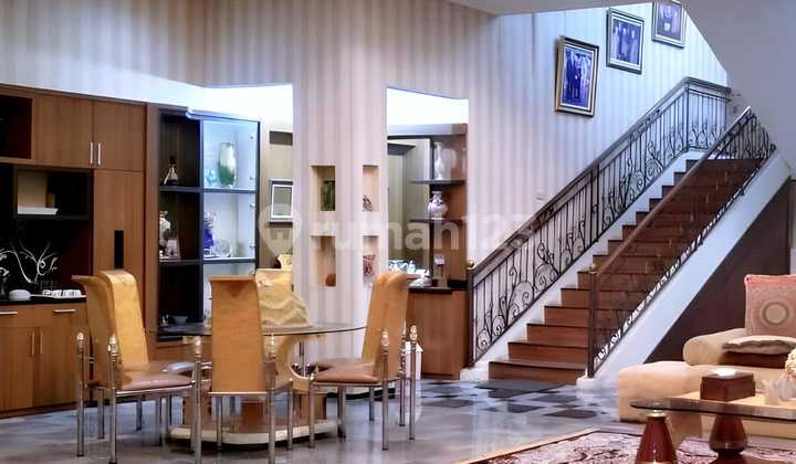 Turun Harga ! Rumah Mewah di Puri Anjasmoro Semarang 1