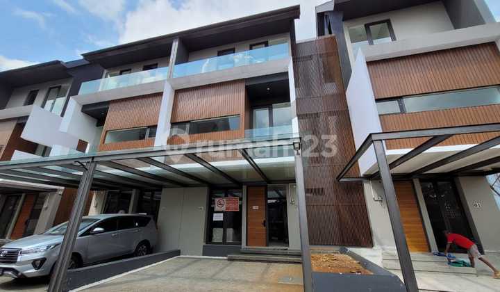 Dijual Rumah Cluster Townhouse Mewah Lokasi Premium Di Telagabodas Residence Semarang. Dekat Pusat Perbelanjaan, Dekat Hotel, Dekat Rumah Sakit, Dekat Resto, Dekat Pusat Kota. 2