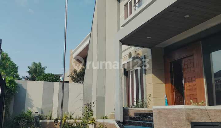 Rumah Bagus Siap Huni di Padma Boulevard, Graha Padma, Semarang Barat. Dekat Sekolah Karangturi, Dekat Tol, Dekat Rs Colombia, Dekat Bandara. 2