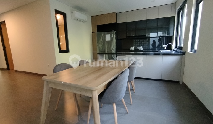 Rumah Modern Furnished Di Candigolf Semarang Selatan 2