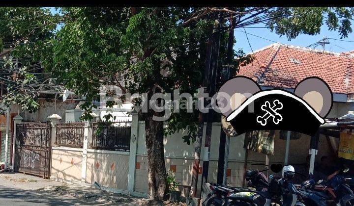 Di / , rumah pojok, jln dukuh Kupang barat 2