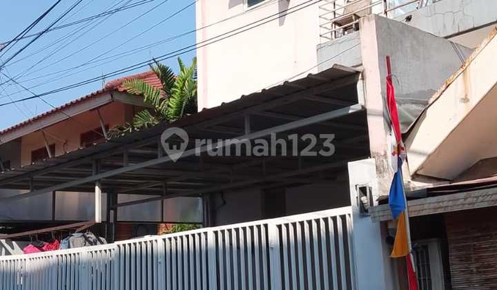 For Sale 2-Story House in Cipete Utara, Kebayoran Baru, South Jakarta