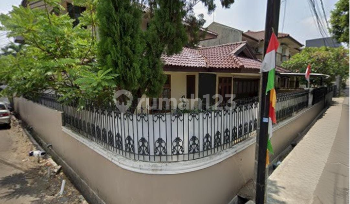 Rumah Bagus Posisi Hook di Cipete Kebayoran Baru Dekat MRT H Nawi 2