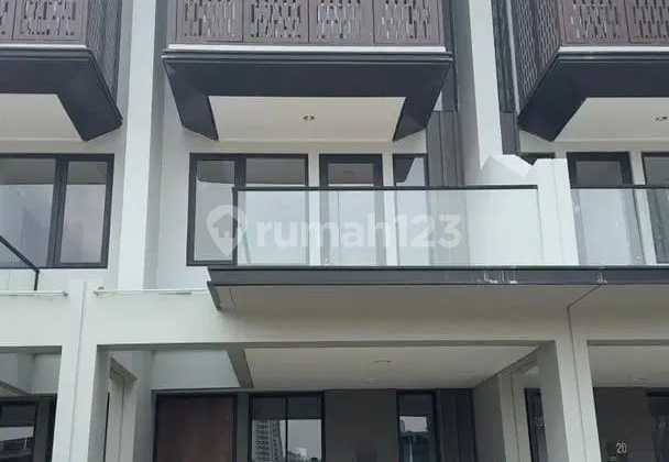 Disewakan Rumah Di Botany Hills Fatmawati Dekat Mrt Fatmawati 1