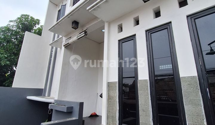 Rumah Mewah Di Jl Bendi Tanah Kusir Jakarta Selatan Dekat Toll
