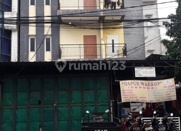 Exclusive Strategic Boarding House for Sale in Kebayoran Baru, South Jakarta 2