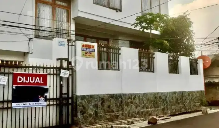 Rumah 2 Lantai Di Radio Dalam Kebayoran Baru Dekat Senayan Blok M 2
