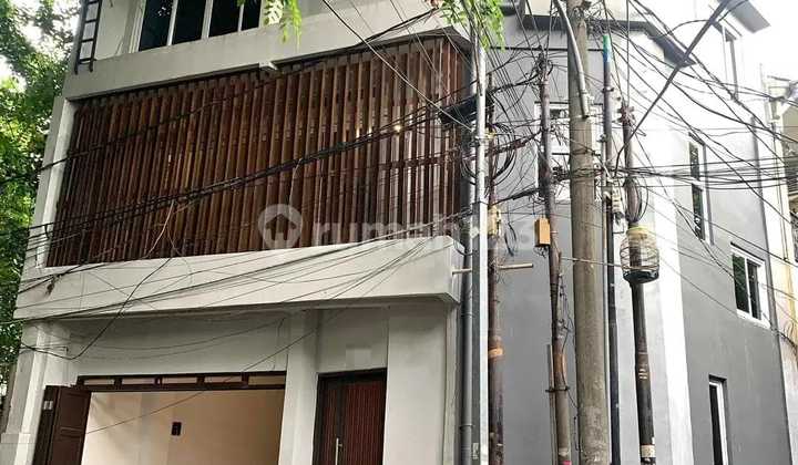Rumah 3 Lantai Di Kemang Utara Murah Dekat Mall Kemang Jaksel