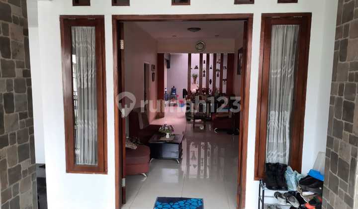 Nice House In Kencana Loka Bsd Near Rawa Buntu Station 2 Floors 2