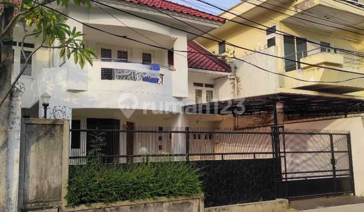 Rumah Area Premium Wijaya Kebayoran Baru Jakarta Selatan 2