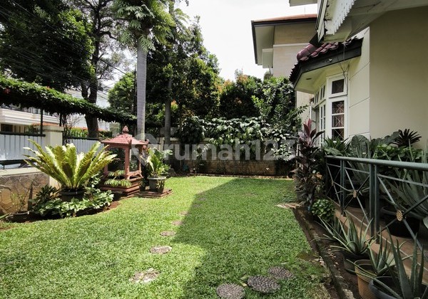 Rumah Strategis di Senopati Kebayoran Baru Jakarta Selatan