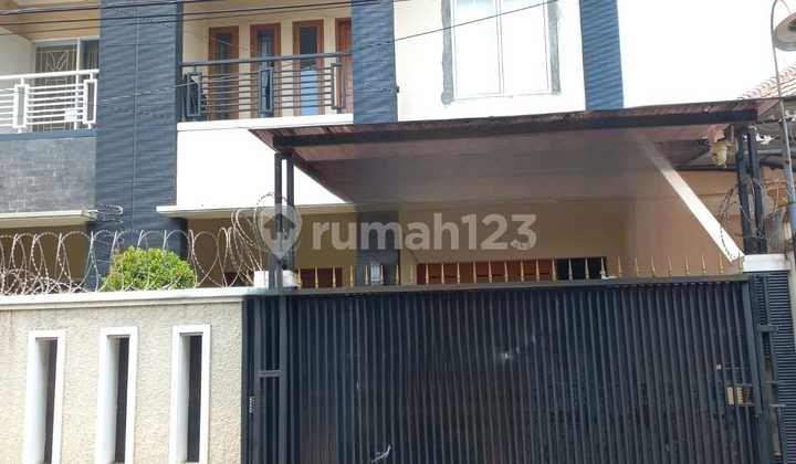 Rumah 2 Lantai di Rawa Belong Kebon Jeruk Jakbar Dekat Binus