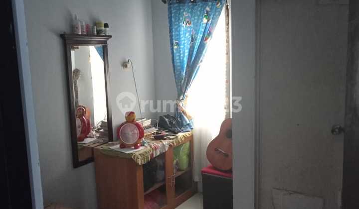 kamar tidur rumah bagus di ciledug view