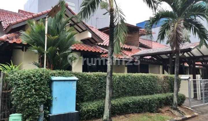 Rumah Tanah Luas di Alfa Indah Jakbar Dekat Toll Joglo Mercu 2