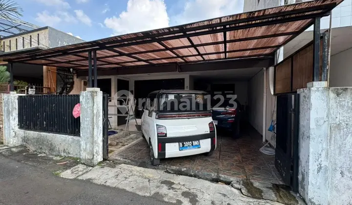 Rumah Tanah Luas Di Taman Meruya Ilir Dekat Toll Kembangan Mercu Rumah Tanah Luas Di Taman Meruya Ilir Dekat Toll Kembangan Mercu
