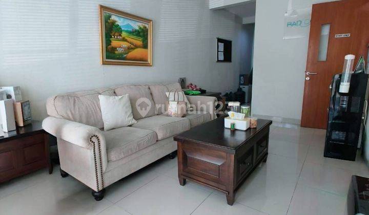 ruang tamu rumah di pisok bintaro sek