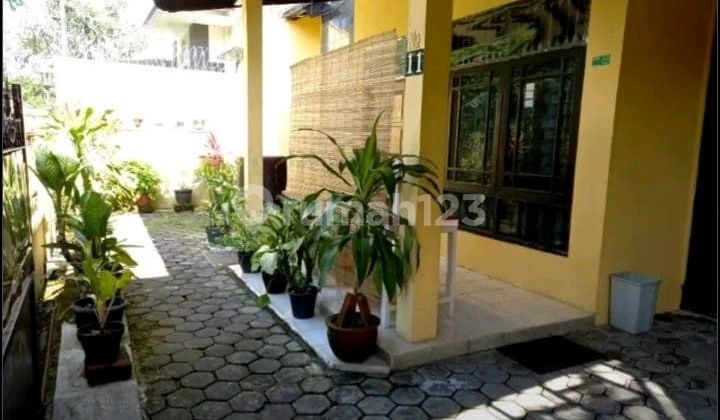 House in Premium Area of North Jogja, Vintage, Spacious, Sturdy, Minimal Renovation Needed, National, Suitable for Family Residence and Commercial Property. House on Jl. Kaliurang, Kentungan, Condongcatur, Depok Subdistrict, Sleman Regency, Special Region of Yogyakarta, Mlati, with SHM (Certificate of Ownership). Need. 2