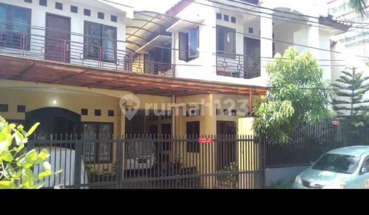 Rumah Bagus di Gandaria Utara dan Ada 5 Kamar untuk Sewa Kos Kosan
