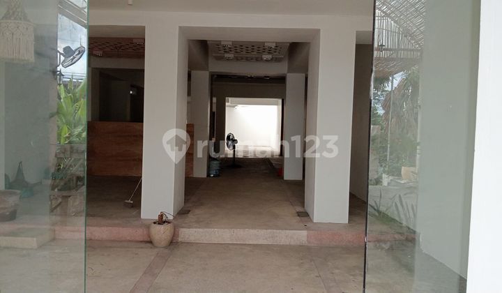 Strategic Location Shop House in the Bustling Tourist Area of Umalas Kerobokan Bali 2