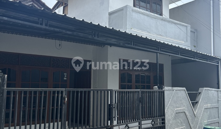 Rumah 2 Lantai Lokasi Strategis di Kawasan Gunung Talang Denpasar Barat