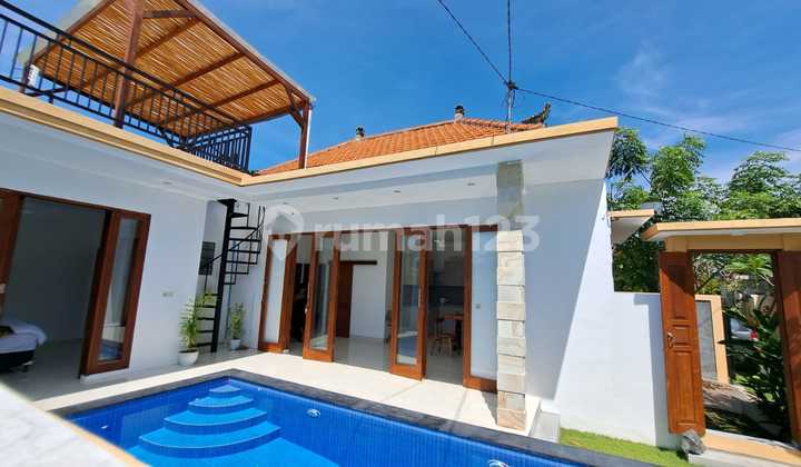 Beautiful Villa Freehold Near Saba Beach 
