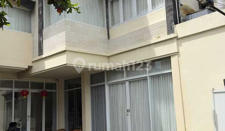 Rumah Mewah Siap Huni Lokasi Strategis di Kawasan Kerobokan Bali Rumah Mewah Siap Huni Lokasi Strategis di Kawasan Kerobokan Bali