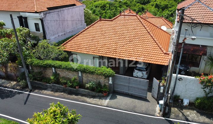 Rumah Semi Villa Kawasan Elit Siligita Nusa Dua Badung Bali