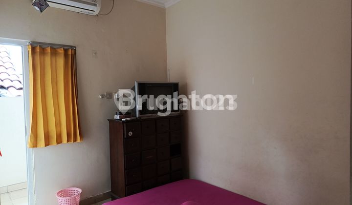 SIAPA CEPAT, DIA DAPAT : PASSIVE INCOME DOUBLE TERJAMIN : RUMAH KOS 50 KAMAR DIDEPANNYA  ADA MINI MARKET  TERLETAK  DIJALAN UTAMA YANG RAMAI 2
